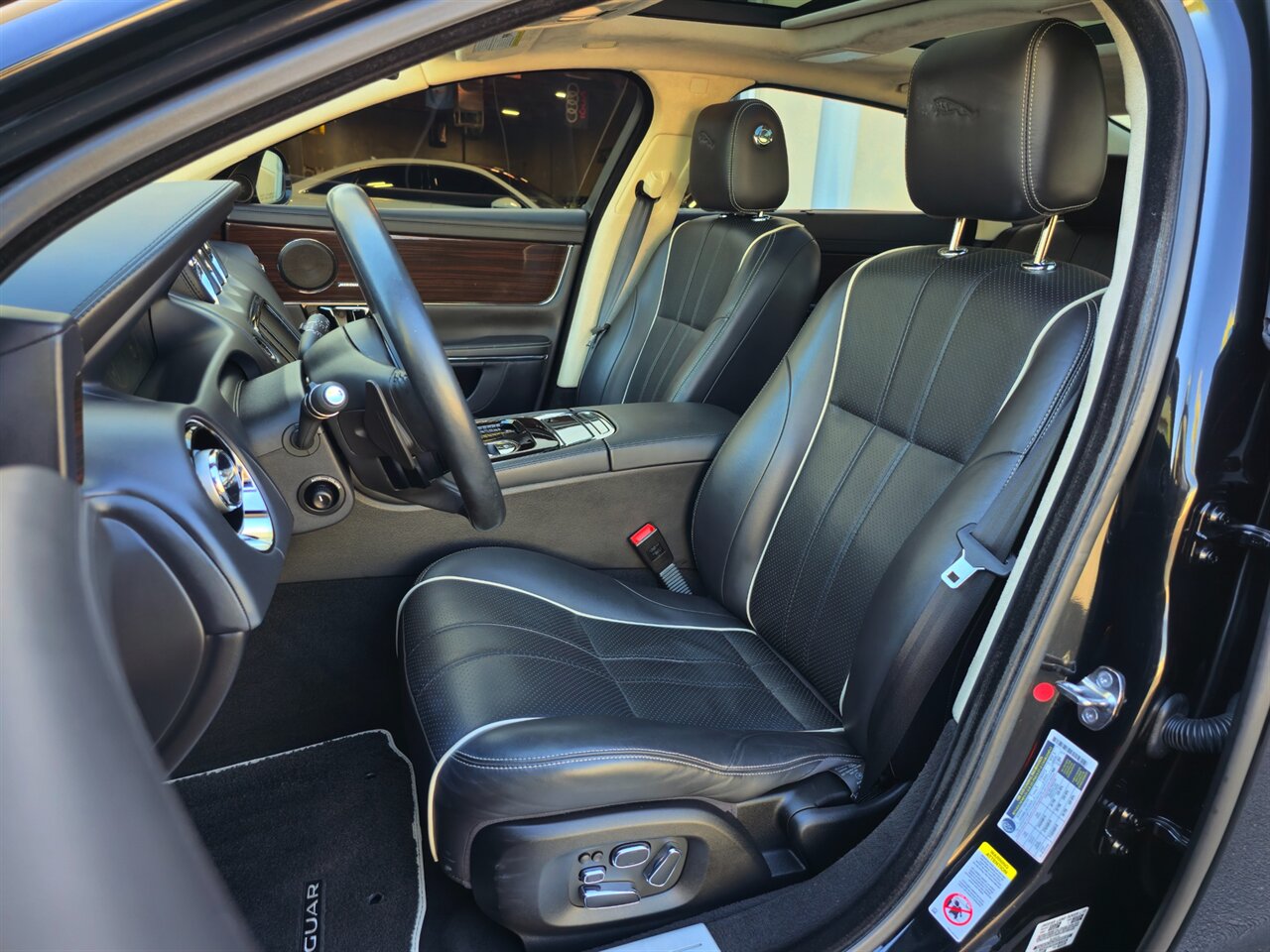 2014 Jaguar XJL Portfolio - Photo 16 - Mesa, AZ 85215