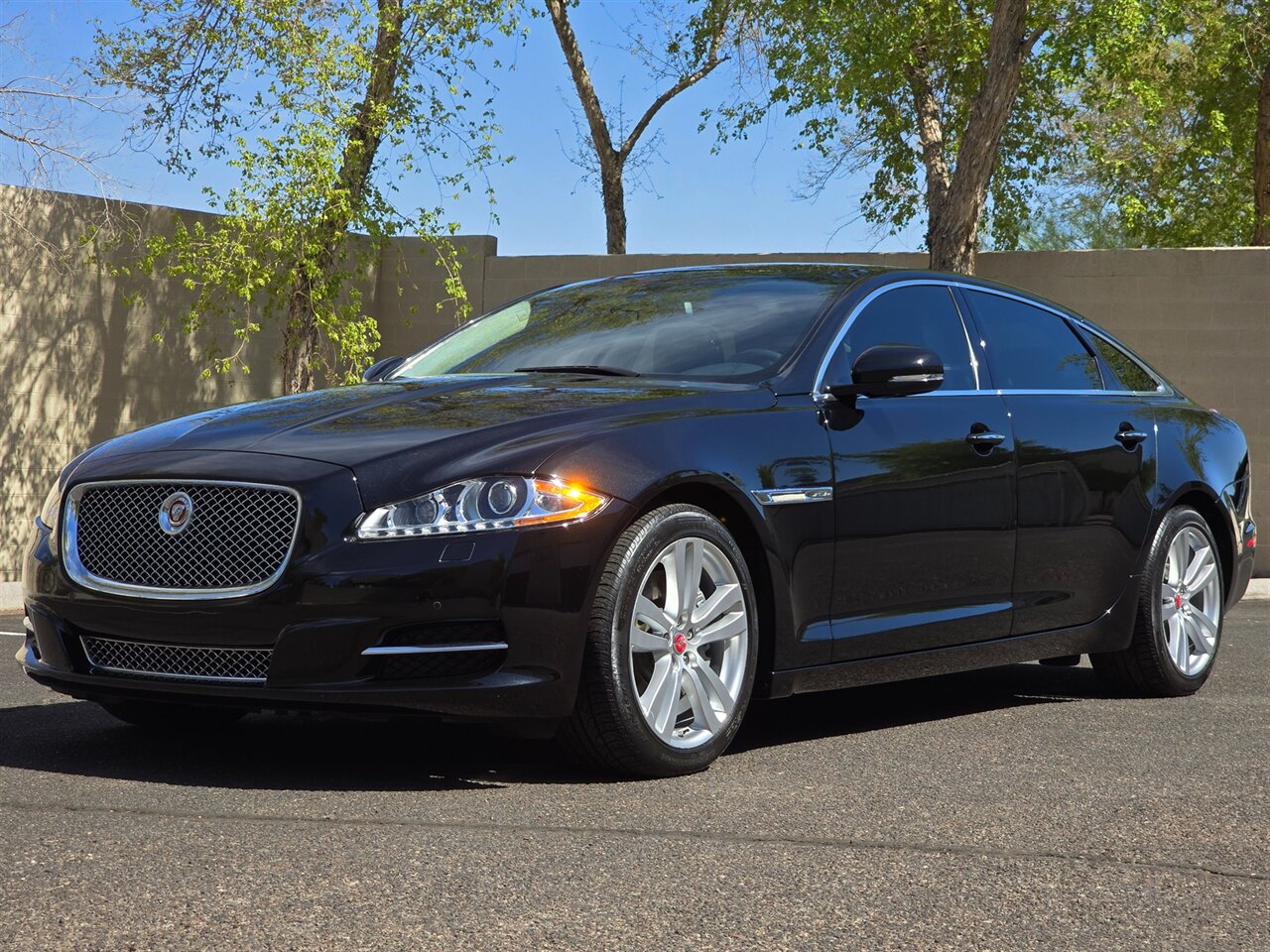 2014 Jaguar XJL Portfolio - Photo 5 - Mesa, AZ 85215