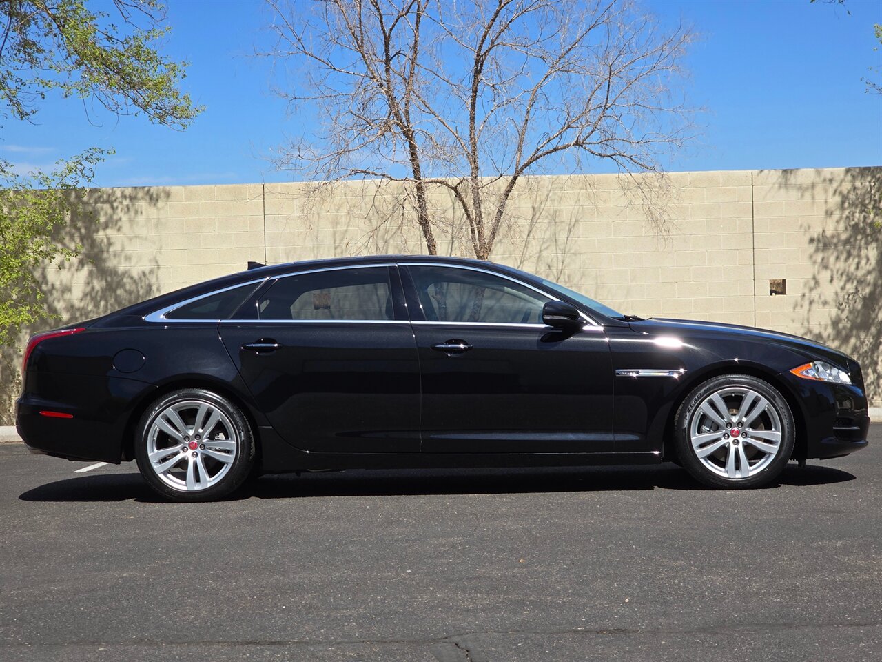 2014 Jaguar XJL Portfolio - Photo 11 - Mesa, AZ 85215