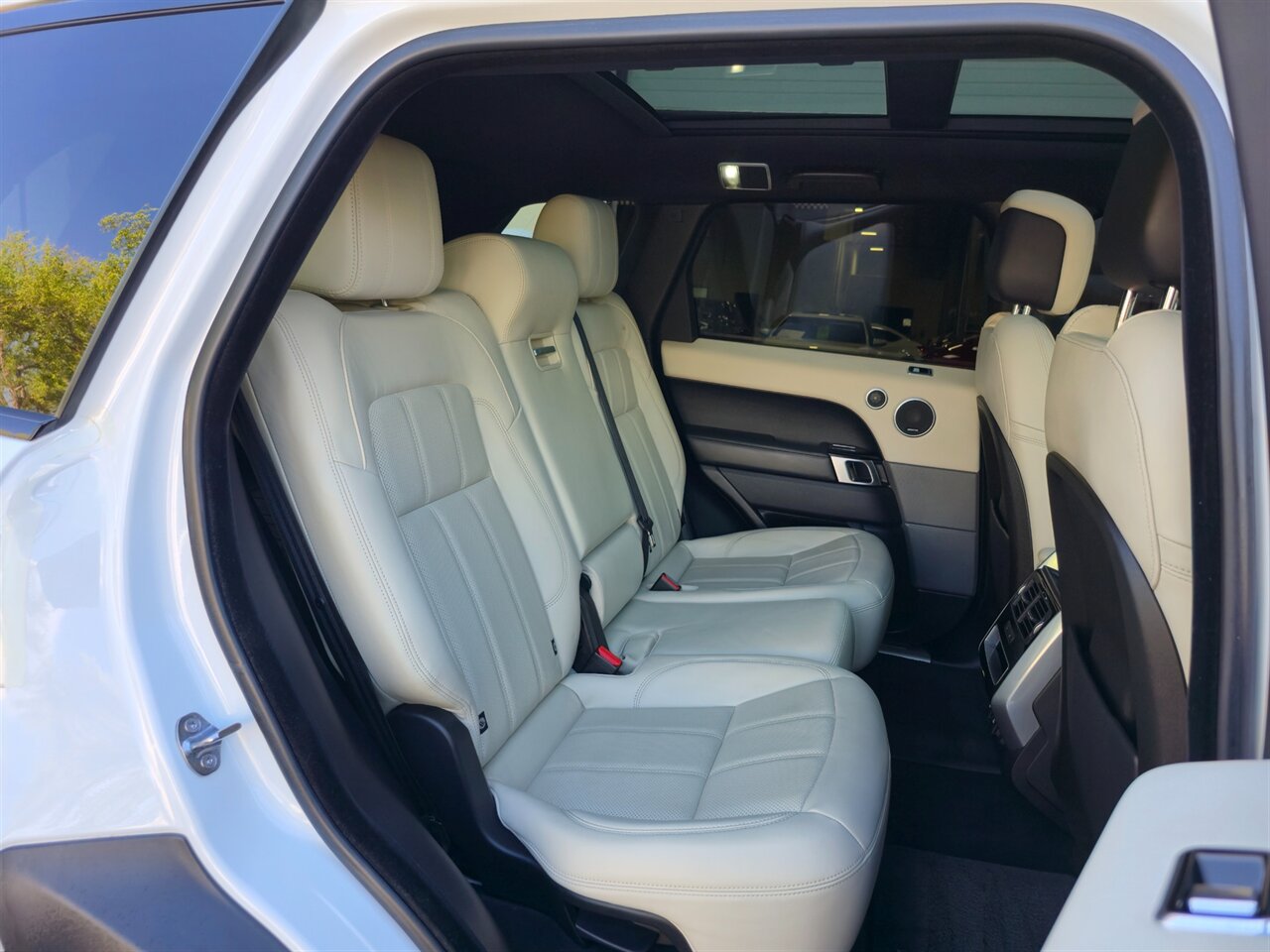 2019 Land Rover Range Rover Sport HSE - Photo 34 - Mesa, AZ 85215
