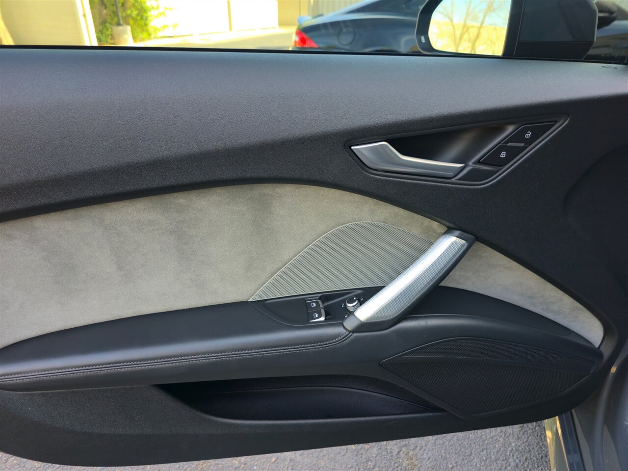 2017 Audi TT 2.0T quattro   - Photo 13 - Mesa, AZ 85215