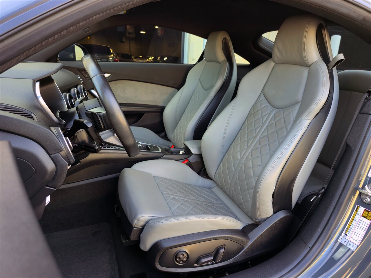 2017 Audi TT 2.0T quattro   - Photo 16 - Mesa, AZ 85215