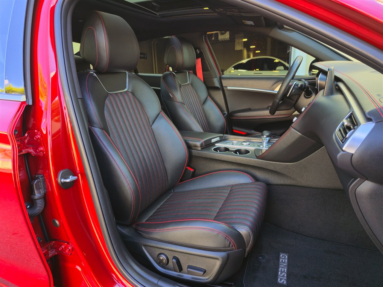 2023 Genesis G70 2.0T  SPORT PRESTIGE - Photo 26 - Mesa, AZ 85215