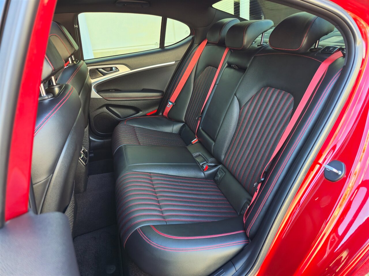 2023 Genesis G70 2.0T  SPORT PRESTIGE - Photo 33 - Mesa, AZ 85215