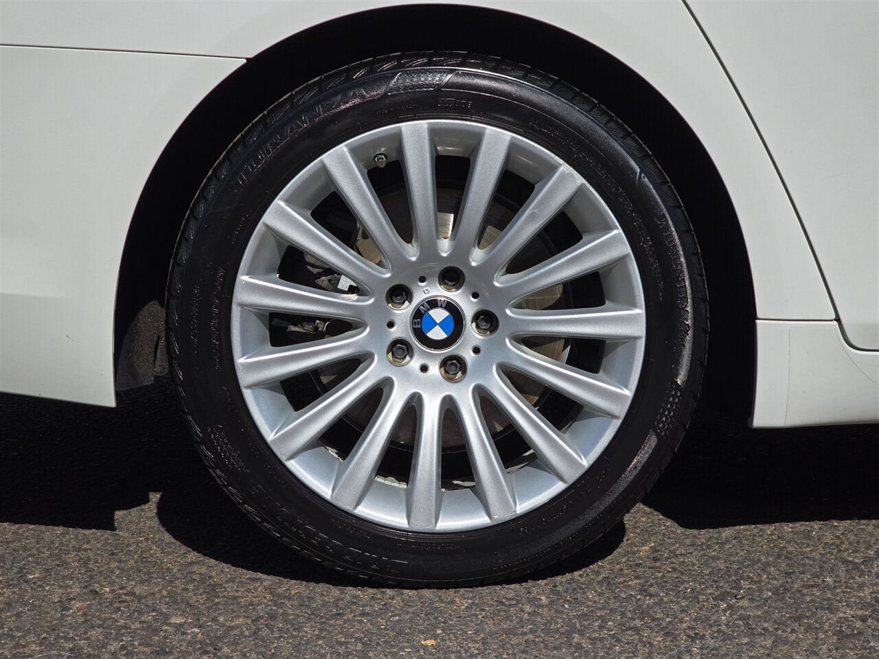 2013 BMW 740Li - Photo 38 - Mesa, AZ 85215