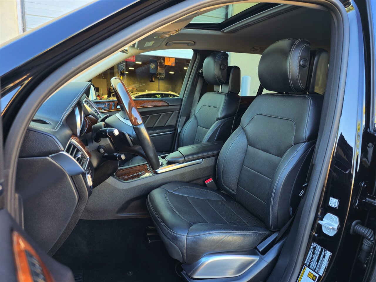 2015 Mercedes-Benz GL 550 4MATIC   - Photo 13 - Mesa, AZ 85215