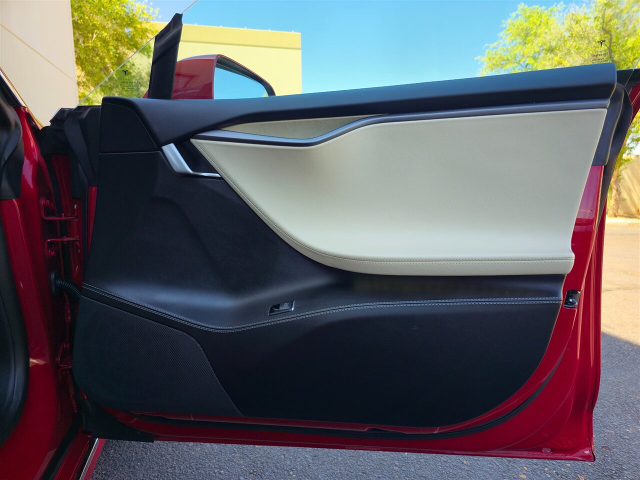 2018 Tesla Model S 75D - Photo 24 - Mesa, AZ 85215