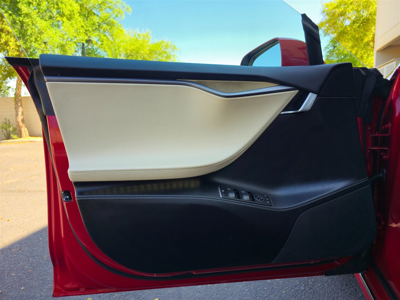 2018 Tesla Model S 75D - Photo 12 - Mesa, AZ 85215
