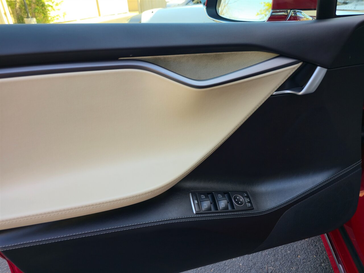 2018 Tesla Model S 75D - Photo 13 - Mesa, AZ 85215