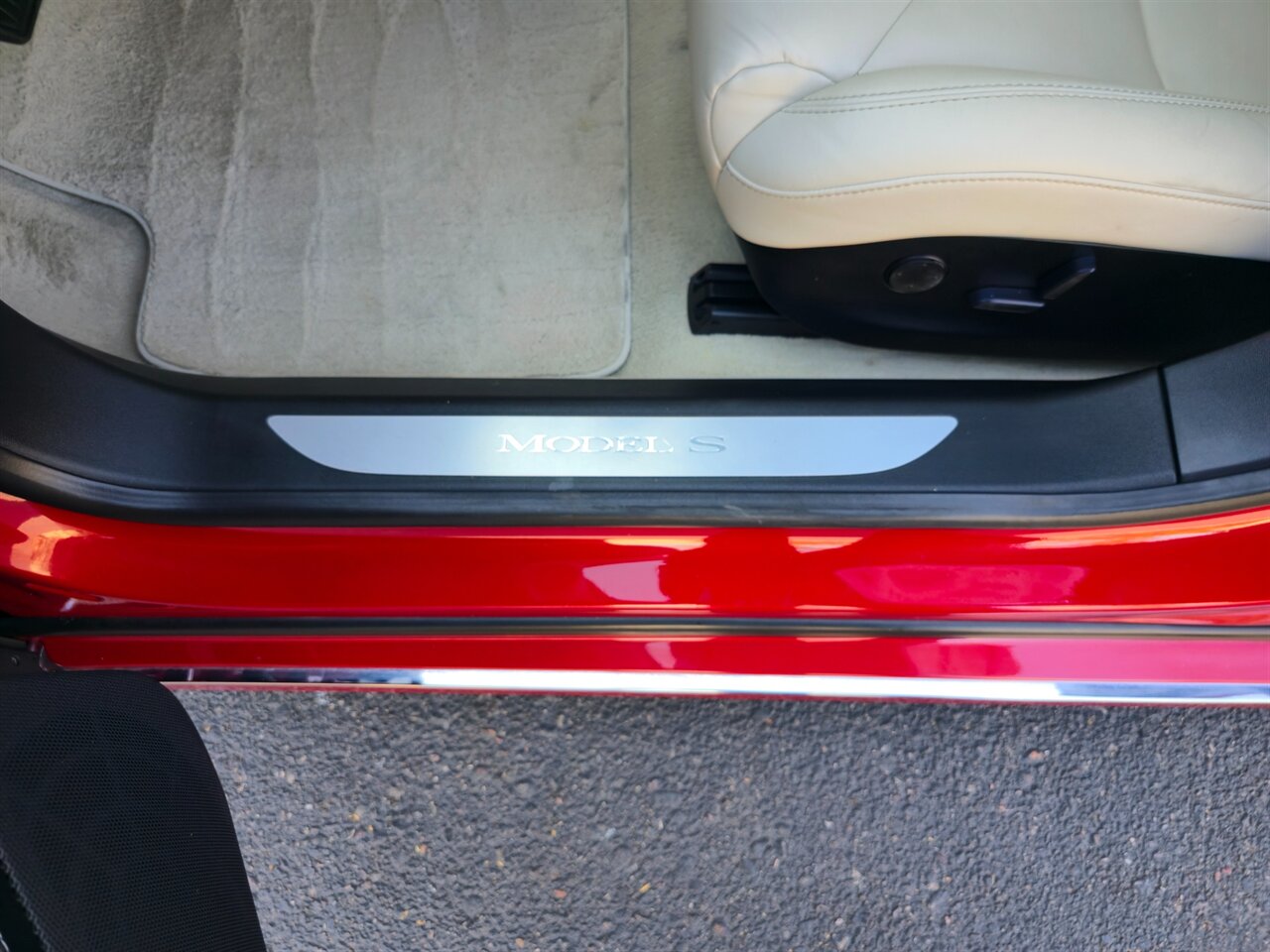 2018 Tesla Model S 75D - Photo 14 - Mesa, AZ 85215