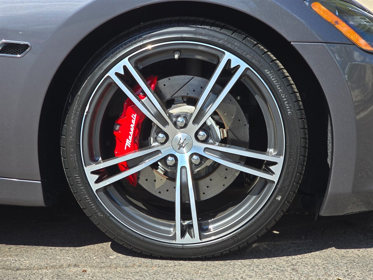 2016 Maserati GranTurismo Sport   - Photo 29 - Mesa, AZ 85215