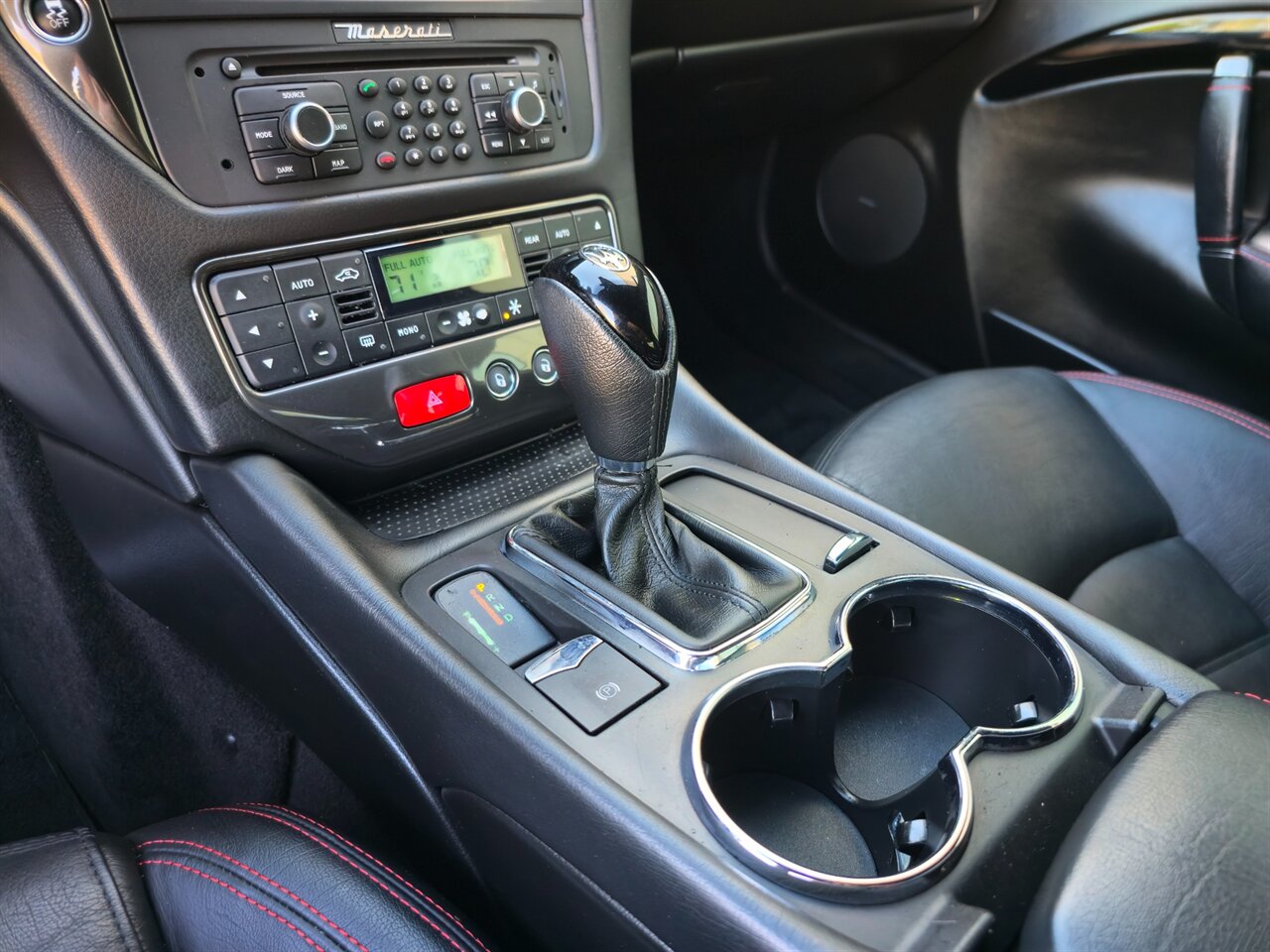 2016 Maserati GranTurismo Sport   - Photo 19 - Mesa, AZ 85215