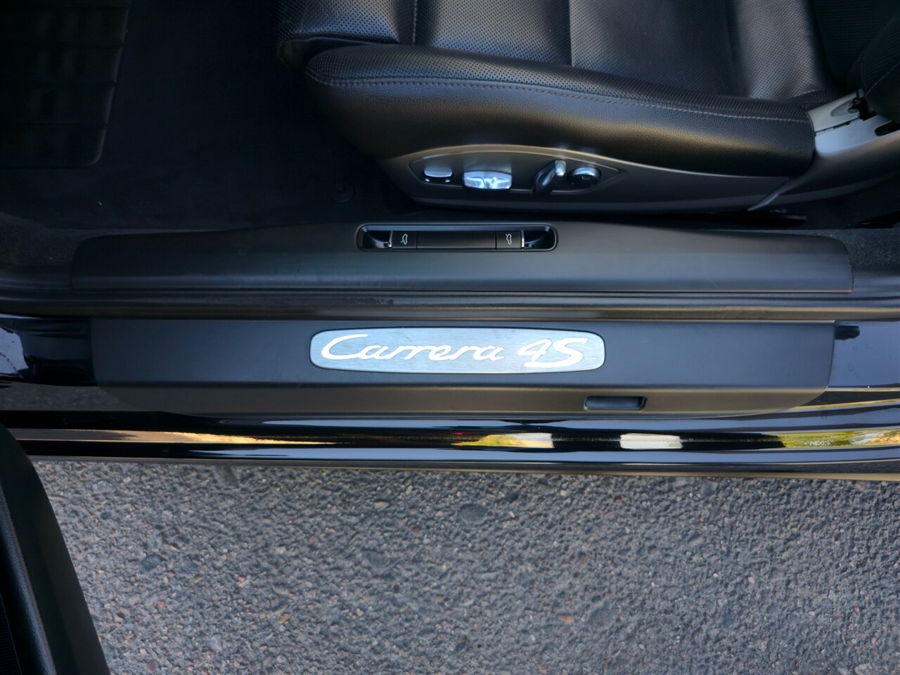 2013 Porsche 911 Carrera 4S Cabriolet - Photo 17 - Mesa, AZ 85215