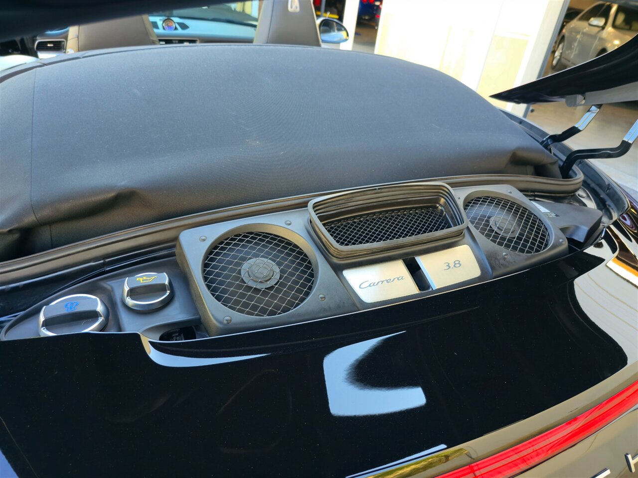 2013 Porsche 911 Carrera 4S Cabriolet - Photo 34 - Mesa, AZ 85215