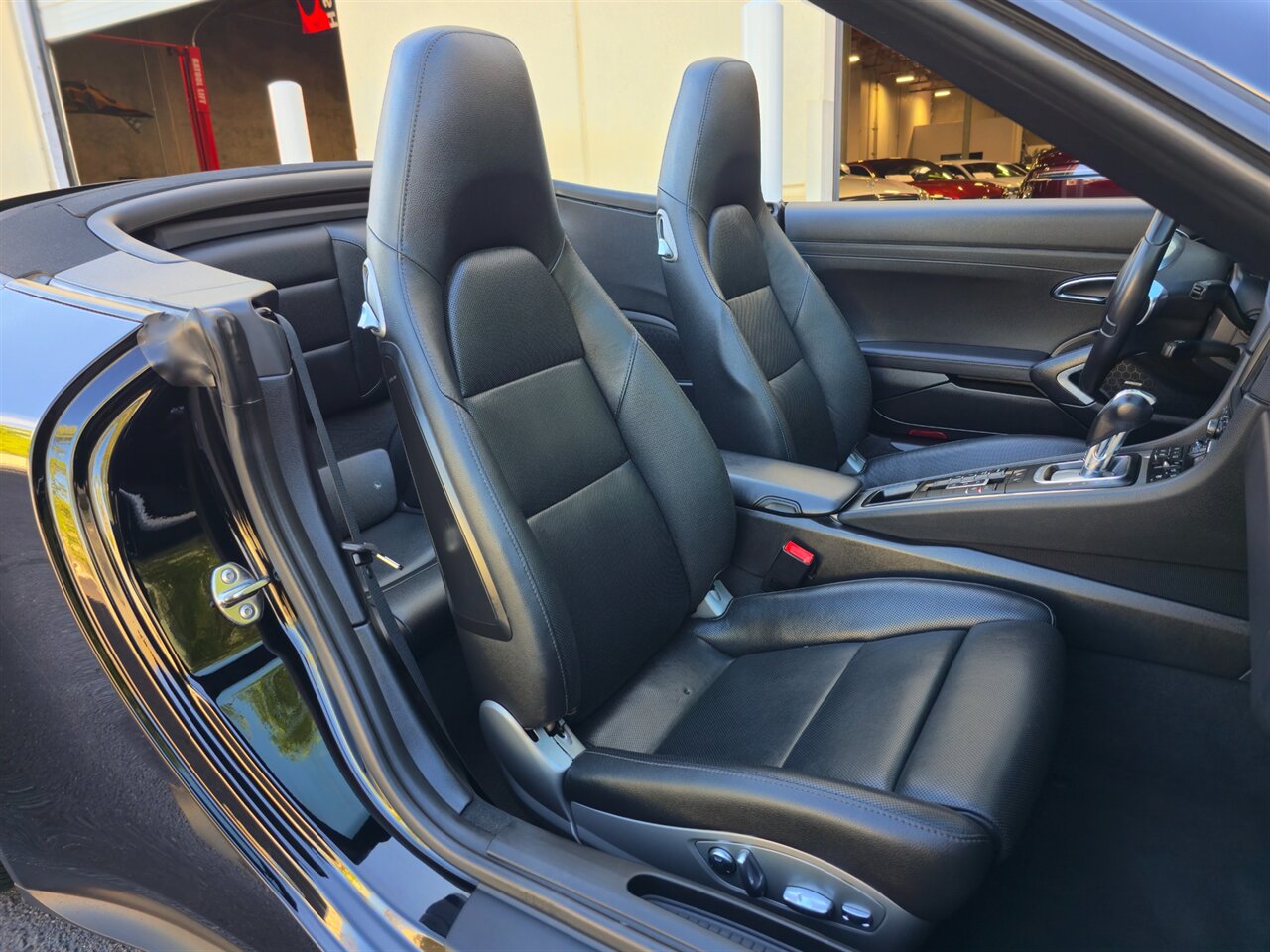 2013 Porsche 911 Carrera 4S Cabriolet - Photo 30 - Mesa, AZ 85215