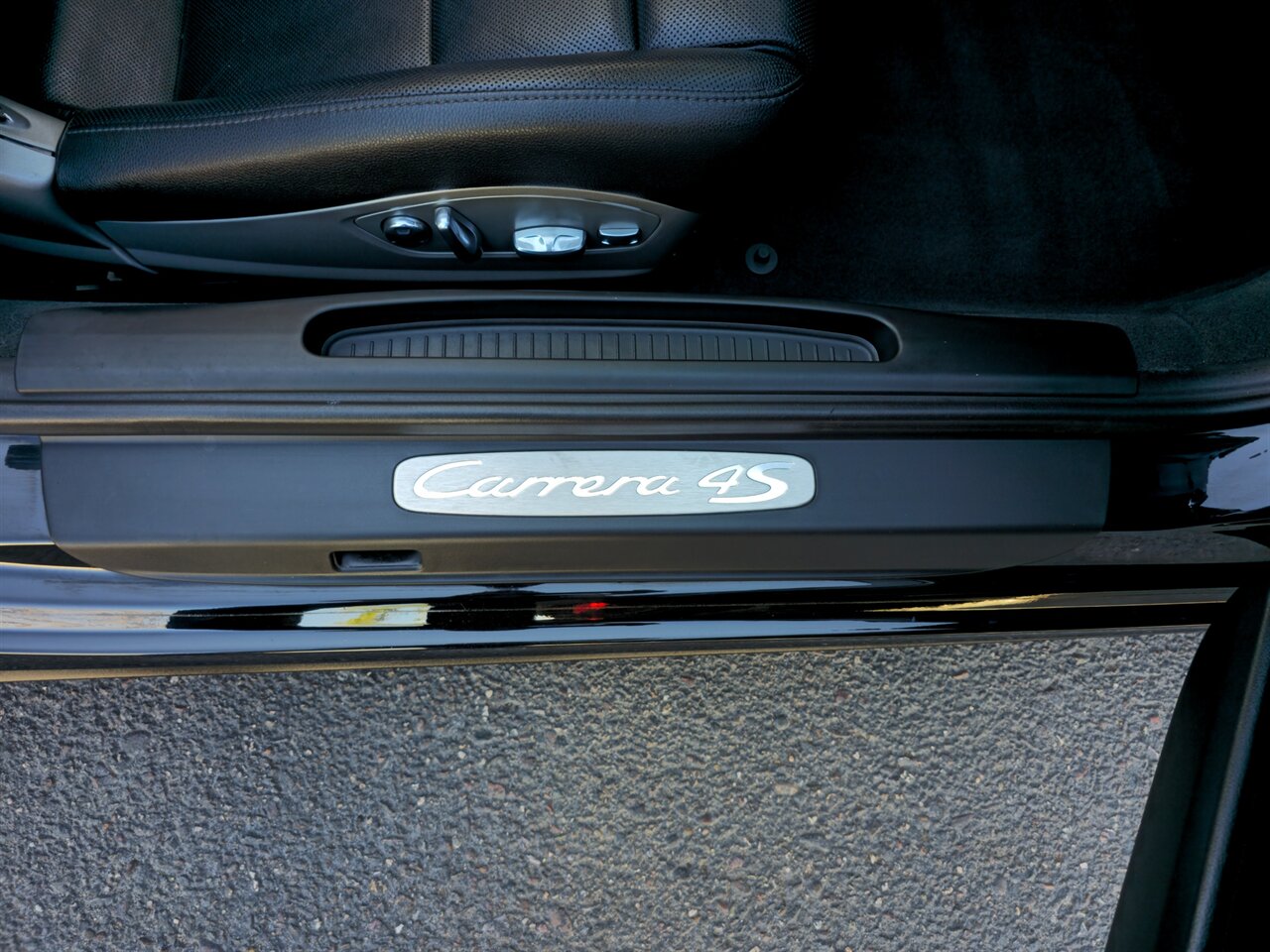2013 Porsche 911 Carrera 4S Cabriolet - Photo 28 - Mesa, AZ 85215