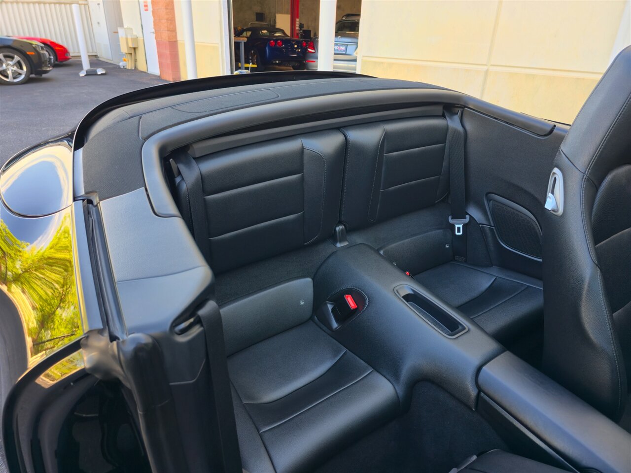 2013 Porsche 911 Carrera 4S Cabriolet - Photo 32 - Mesa, AZ 85215