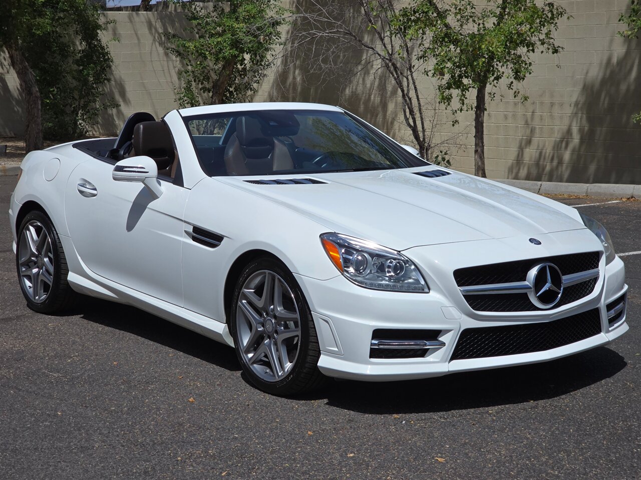 2016 Mercedes-Benz SLK 350 - Photo 2 - Mesa, AZ 85215