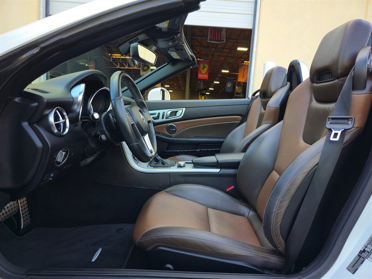 2016 Mercedes-Benz SLK 350 - Photo 15 - Mesa, AZ 85215