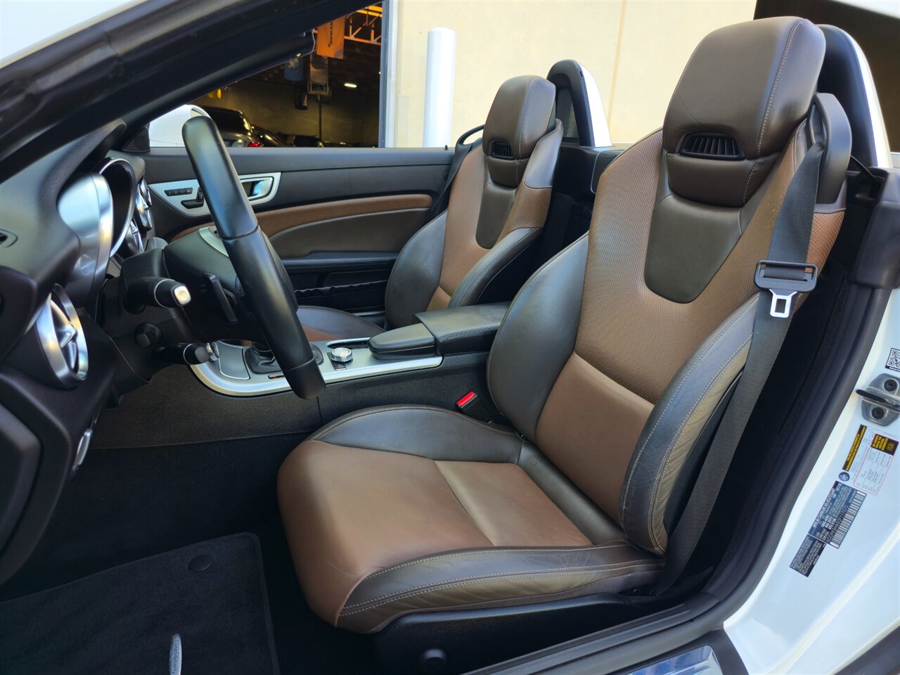 2016 Mercedes-Benz SLK 350 - Photo 16 - Mesa, AZ 85215