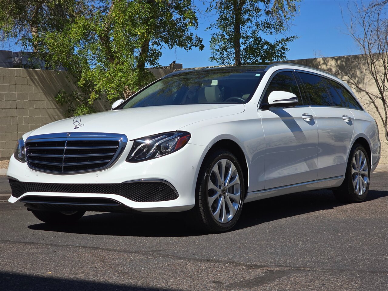 2018 Mercedes-Benz E 400 4MATIC Wagon - Photo 5 - Mesa, AZ 85215