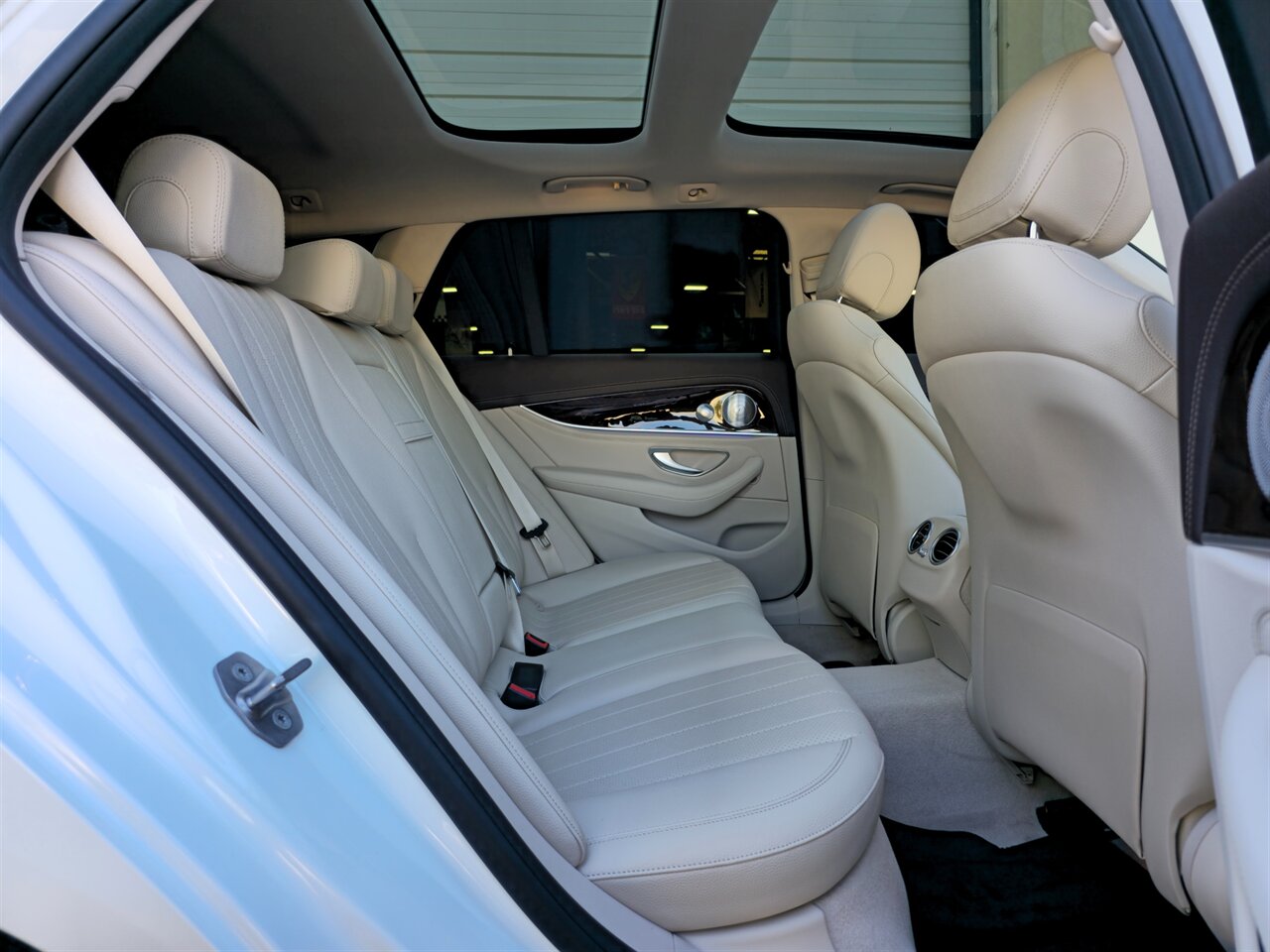 2018 Mercedes-Benz E 400 4MATIC Wagon - Photo 30 - Mesa, AZ 85215