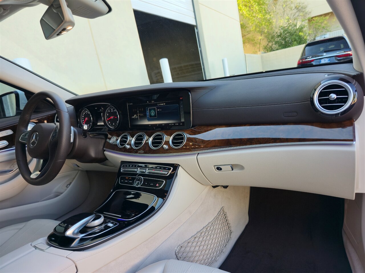 2018 Mercedes-Benz E 400 4MATIC Wagon - Photo 24 - Mesa, AZ 85215