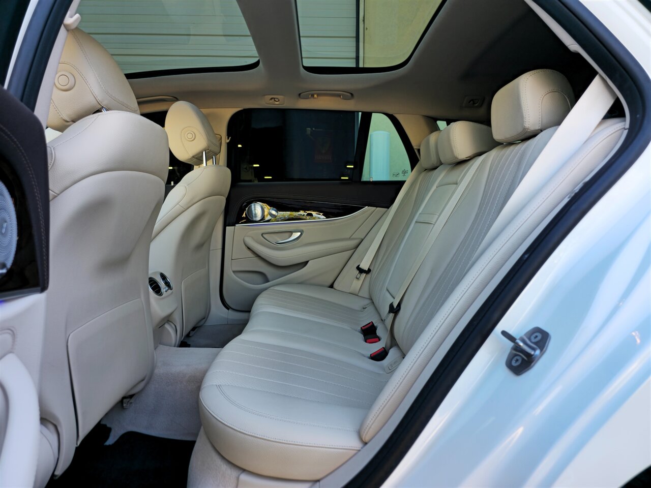 2018 Mercedes-Benz E 400 4MATIC Wagon - Photo 26 - Mesa, AZ 85215
