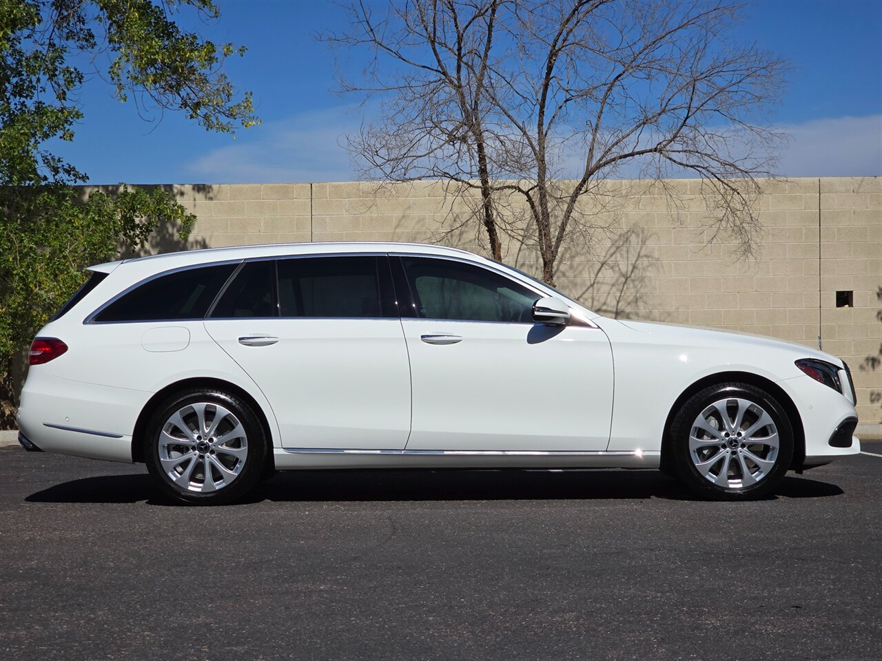 2018 Mercedes-Benz E 400 4MATIC Wagon - Photo 11 - Mesa, AZ 85215