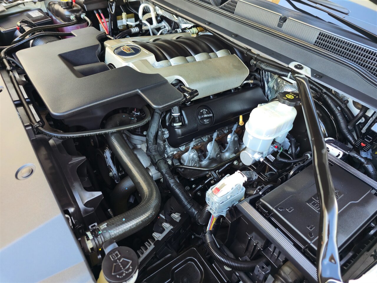 2018 Cadillac Escalade ESV Platinum   - Photo 45 - Mesa, AZ 85215