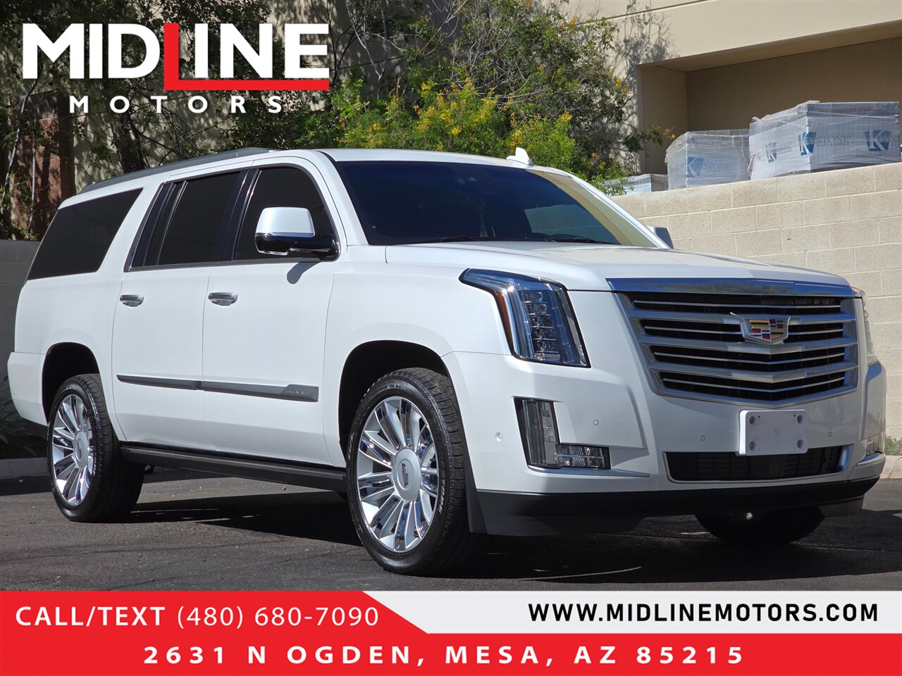 2018 Cadillac Escalade ESV Platinum   - Photo 1 - Mesa, AZ 85215