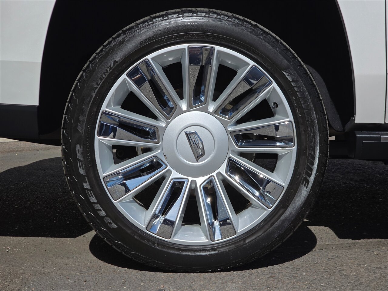 2018 Cadillac Escalade ESV Platinum   - Photo 47 - Mesa, AZ 85215