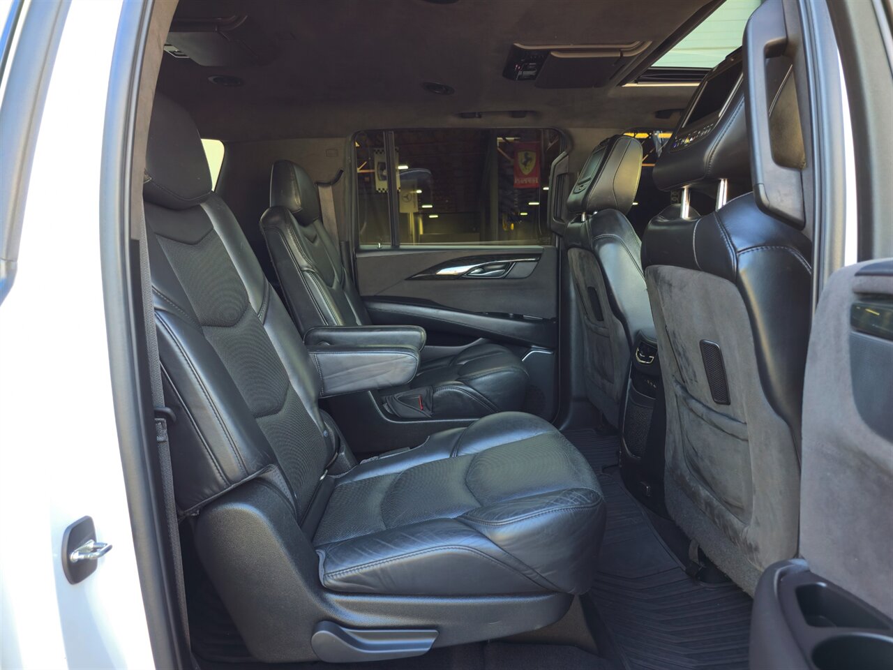 2018 Cadillac Escalade ESV Platinum   - Photo 39 - Mesa, AZ 85215