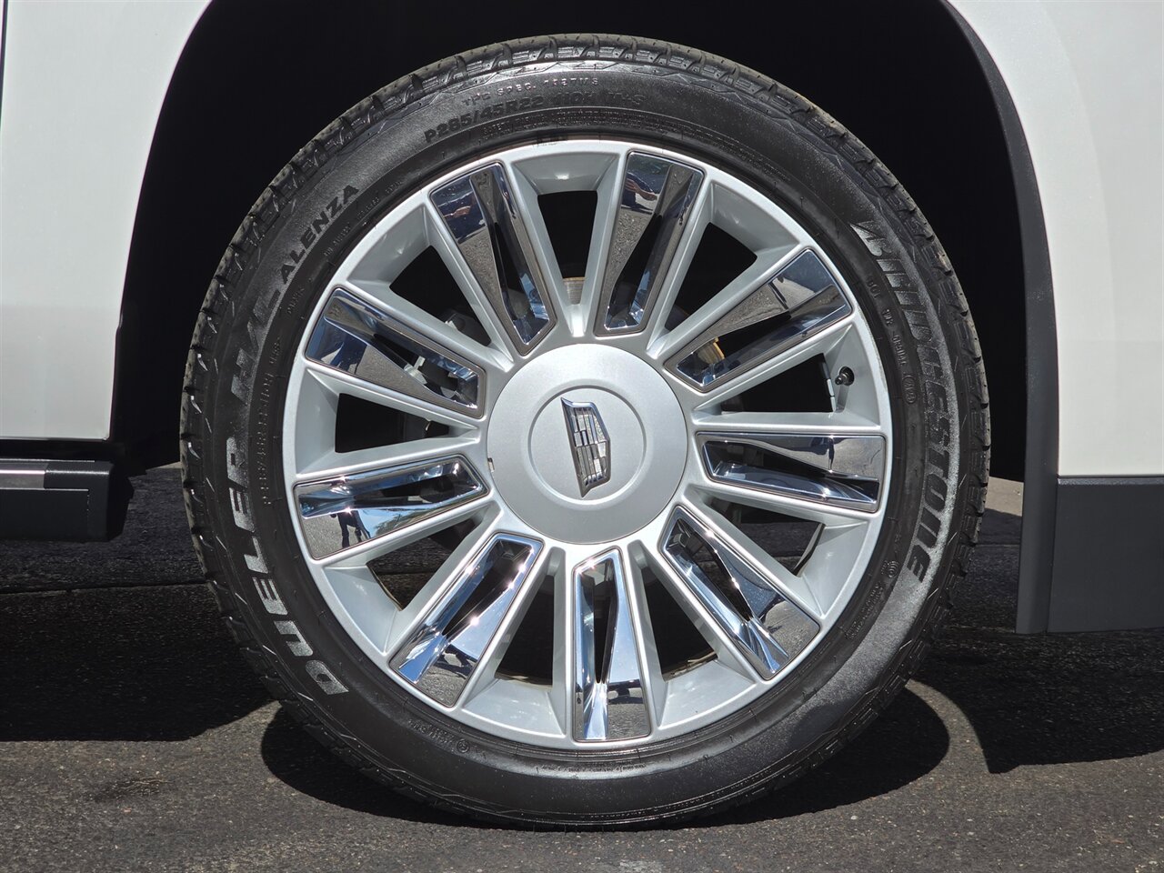 2018 Cadillac Escalade ESV Platinum   - Photo 48 - Mesa, AZ 85215
