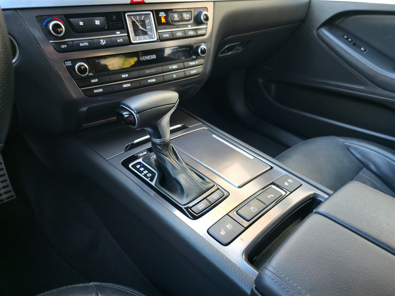 2020 Genesis G80 RWD 3.8 - Photo 21 - Mesa, AZ 85215