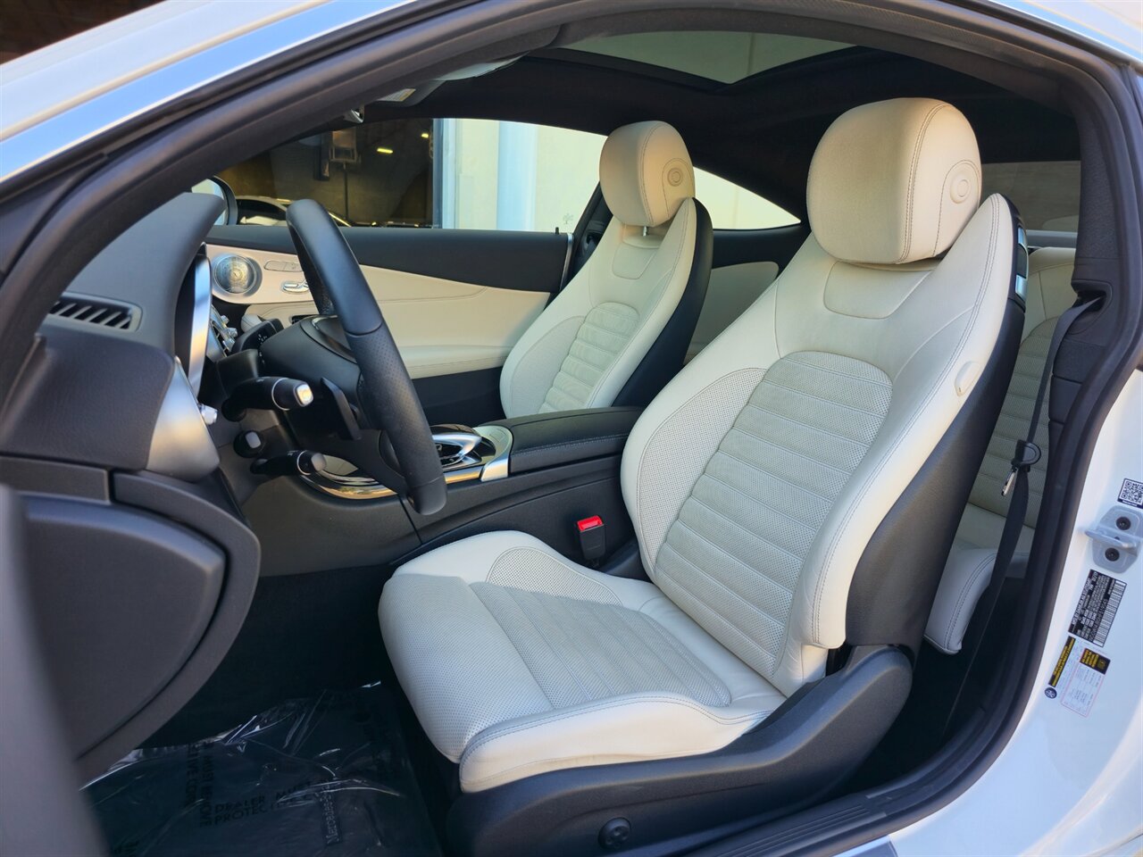2017 Mercedes-Benz C 300   - Photo 13 - Mesa, AZ 85215