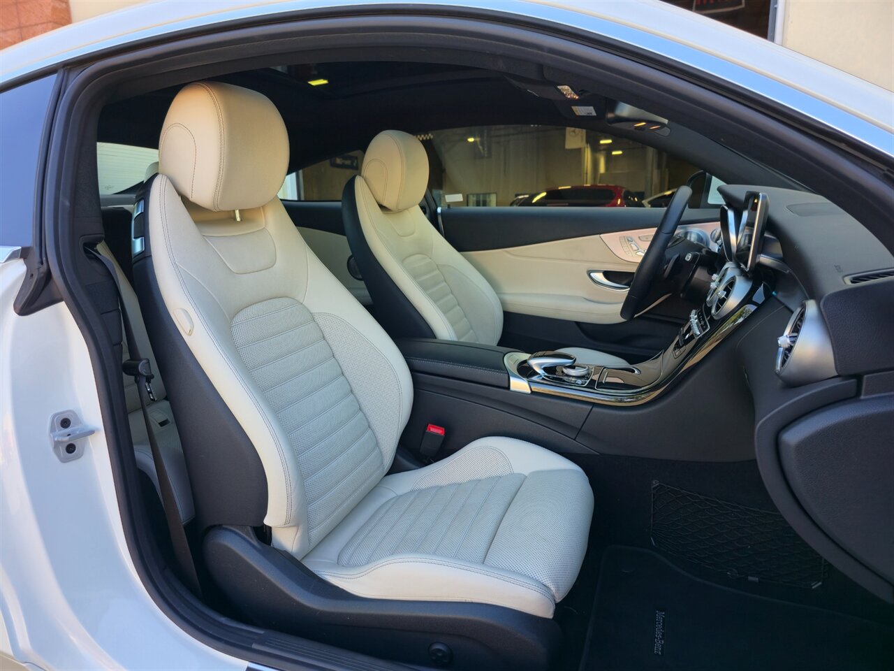 2017 Mercedes-Benz C 300   - Photo 21 - Mesa, AZ 85215