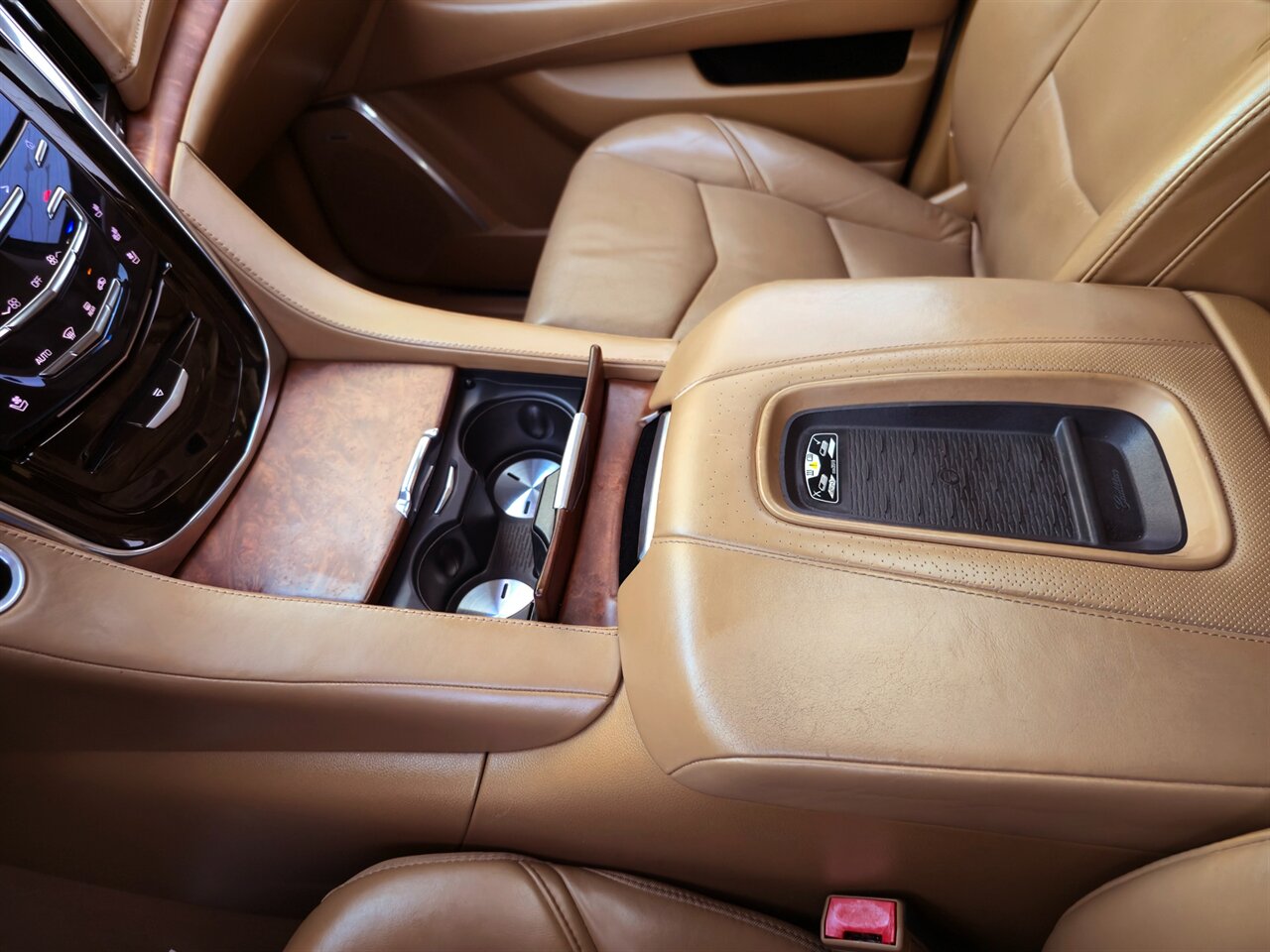 2016 Cadillac Escalade ESV Platinum - Photo 23 - Mesa, AZ 85215