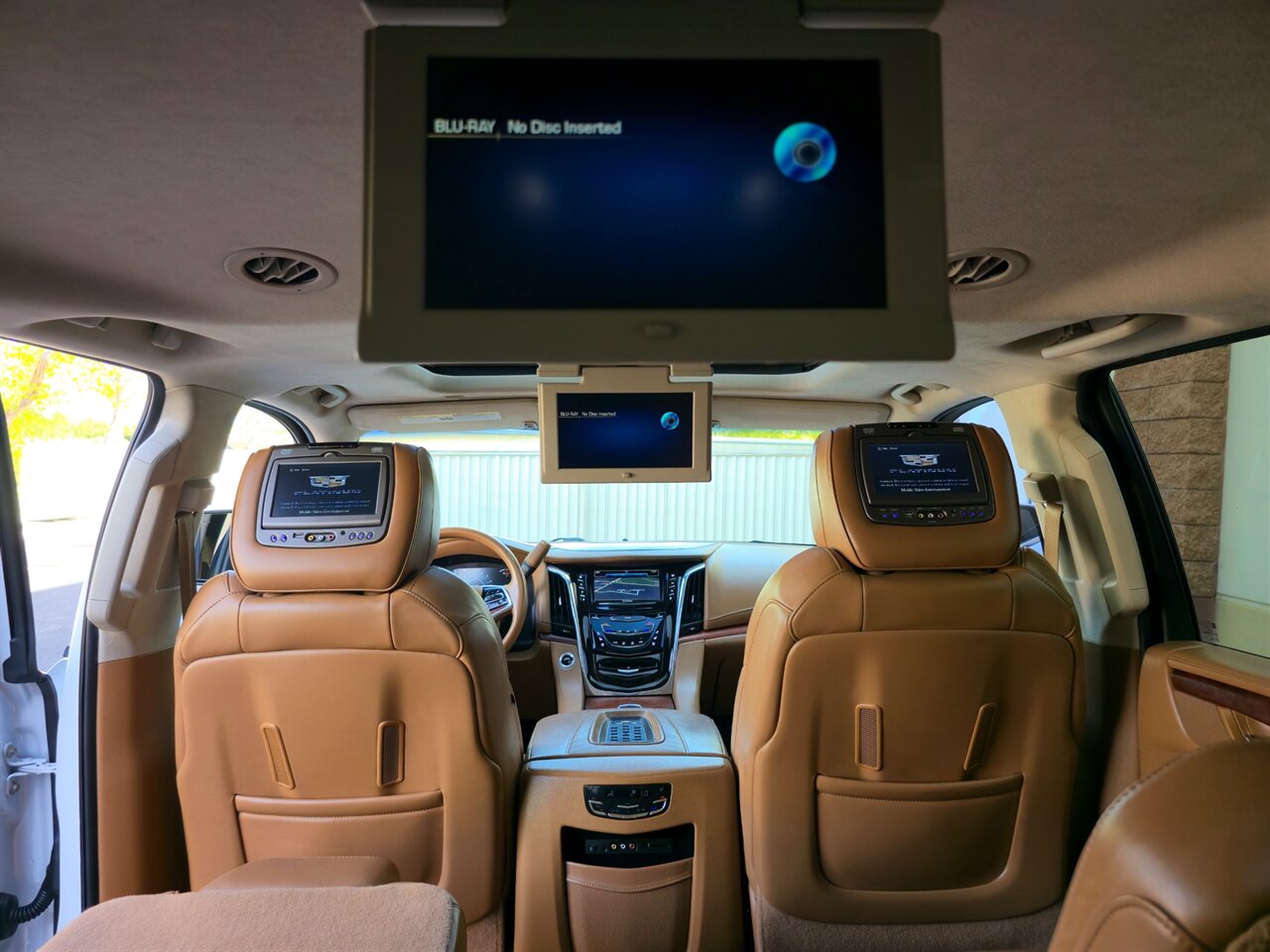 2016 Cadillac Escalade ESV Platinum - Photo 20 - Mesa, AZ 85215