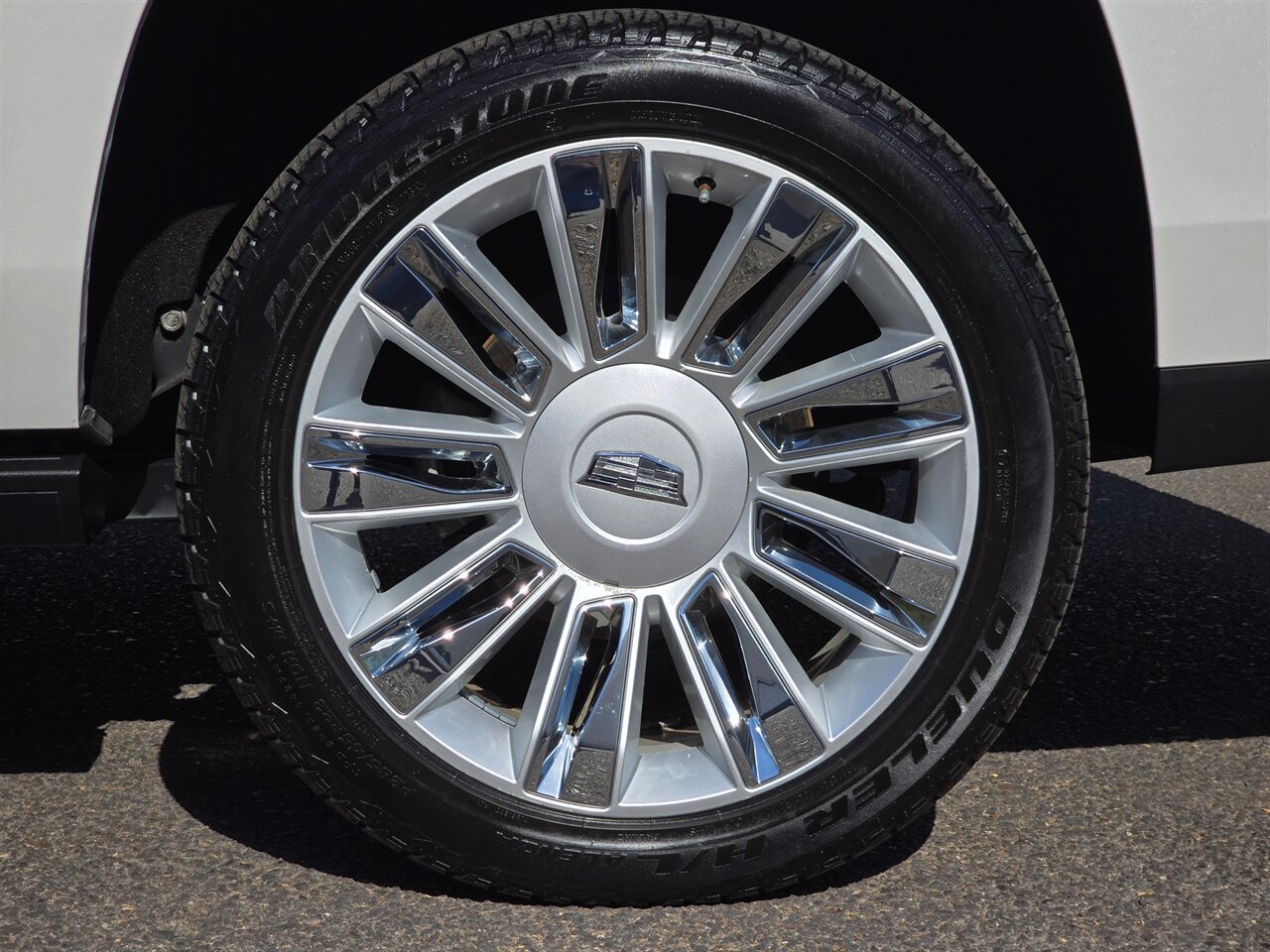 2016 Cadillac Escalade ESV Platinum - Photo 42 - Mesa, AZ 85215
