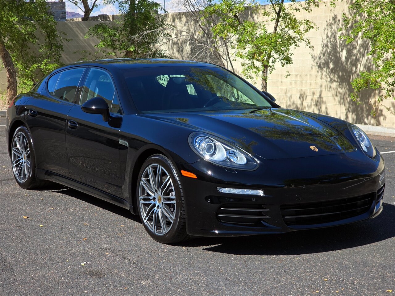 2016 Porsche Panamera 4 - Photo 2 - Mesa, AZ 85215
