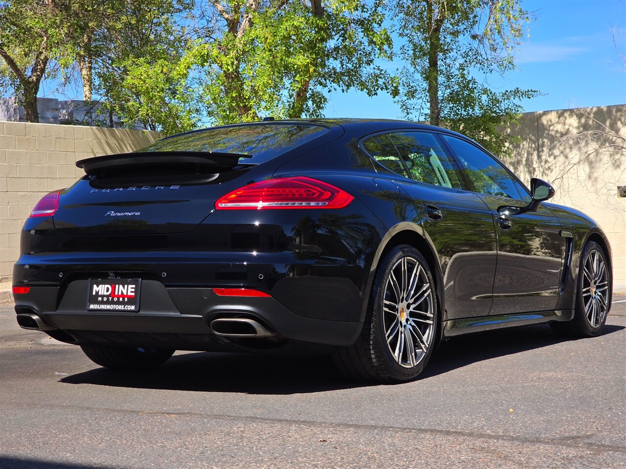 2016 Porsche Panamera 4 - Photo 10 - Mesa, AZ 85215