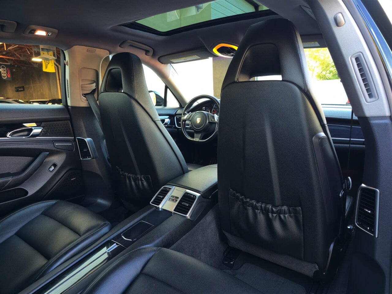 2016 Porsche Panamera 4 - Photo 31 - Mesa, AZ 85215