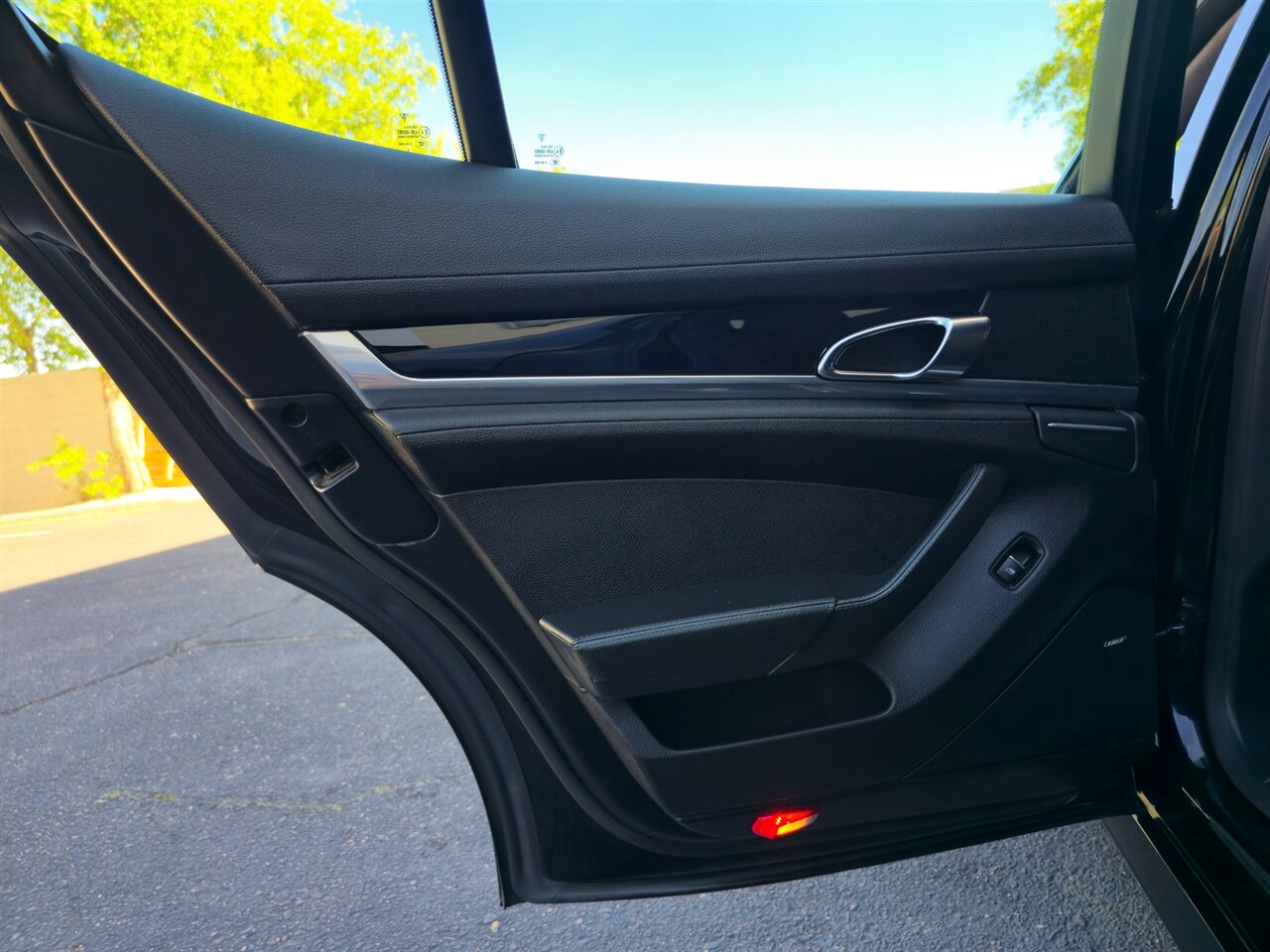 2016 Porsche Panamera 4 - Photo 24 - Mesa, AZ 85215