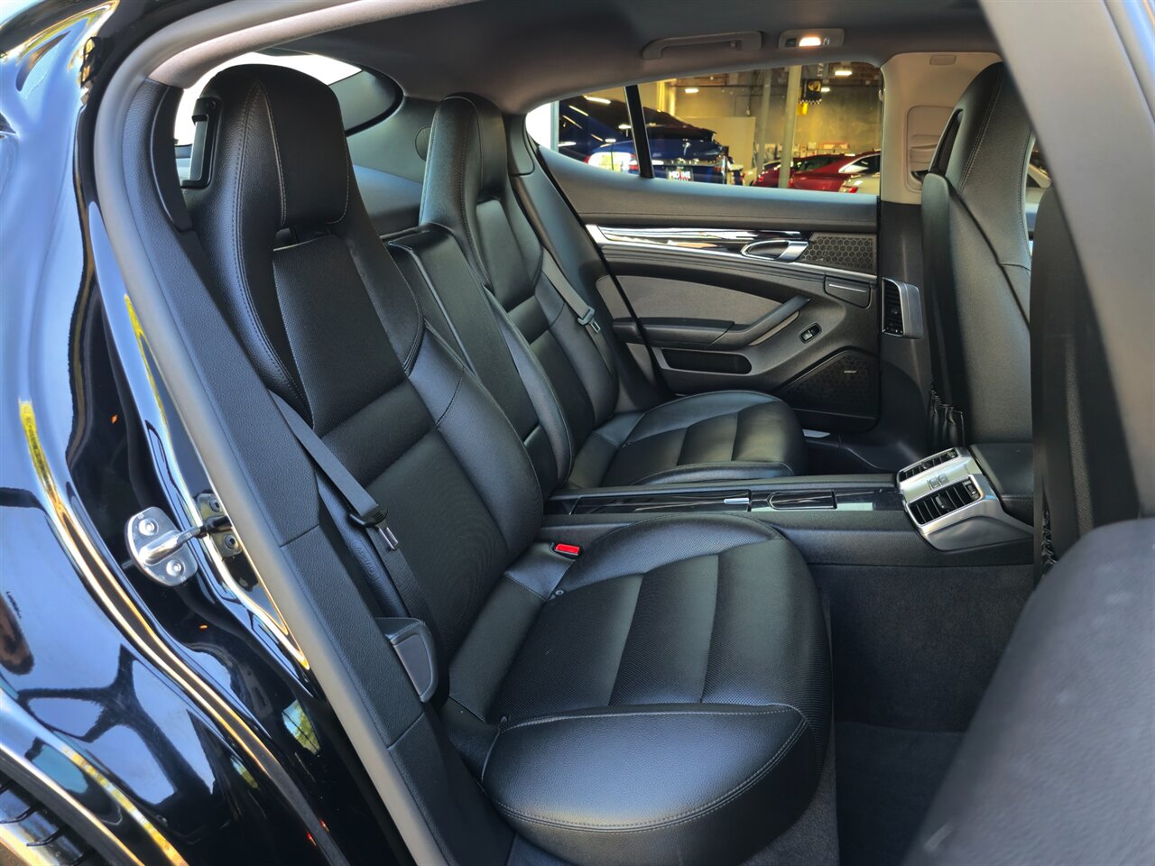 2016 Porsche Panamera 4 - Photo 30 - Mesa, AZ 85215