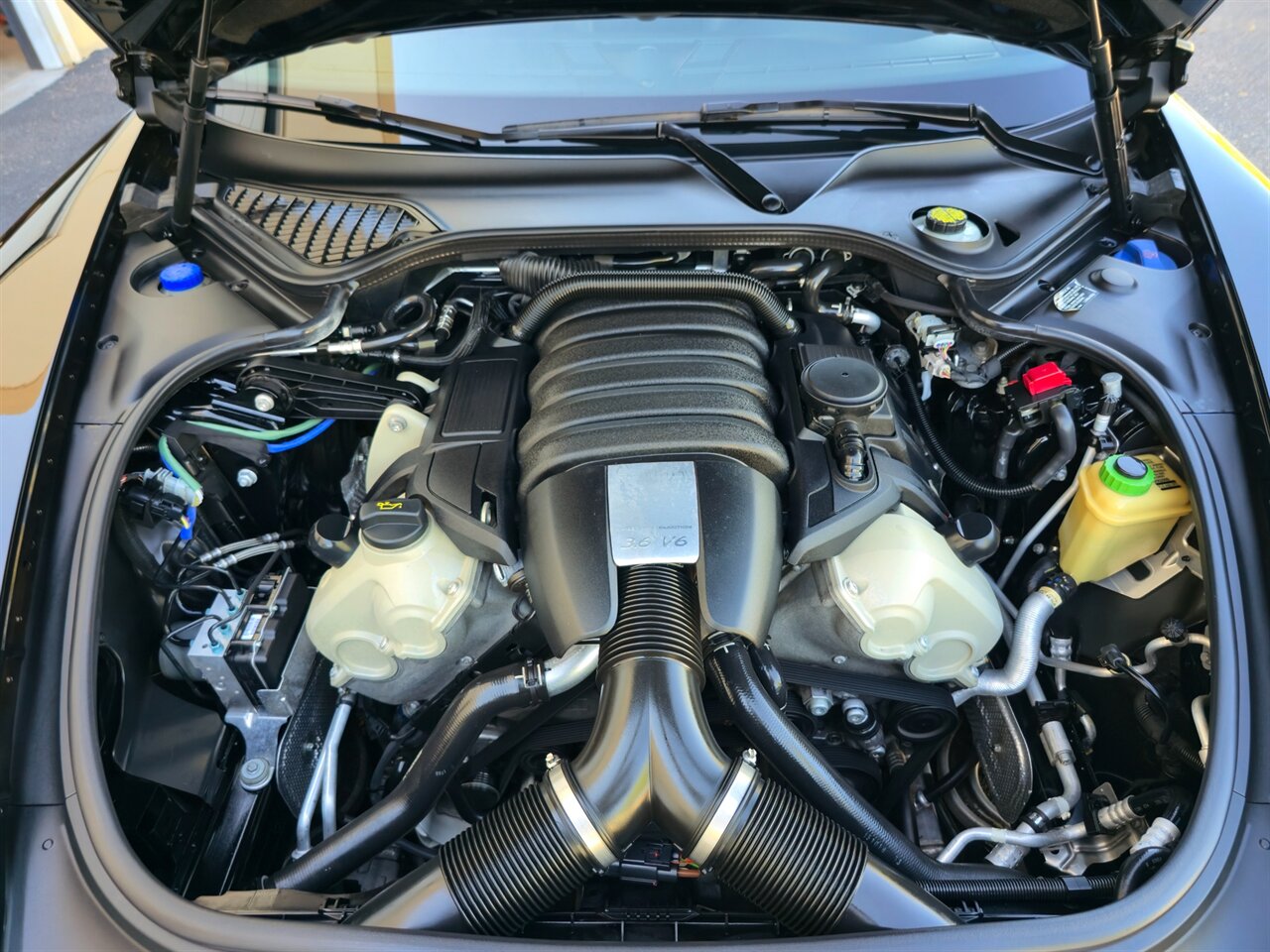 2016 Porsche Panamera 4 - Photo 33 - Mesa, AZ 85215