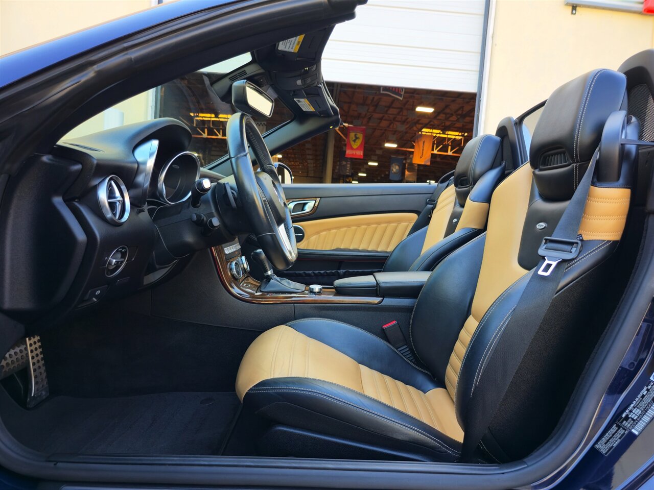 2015 Mercedes-Benz SLK 250 designo Edition - Photo 16 - Mesa, AZ 85215