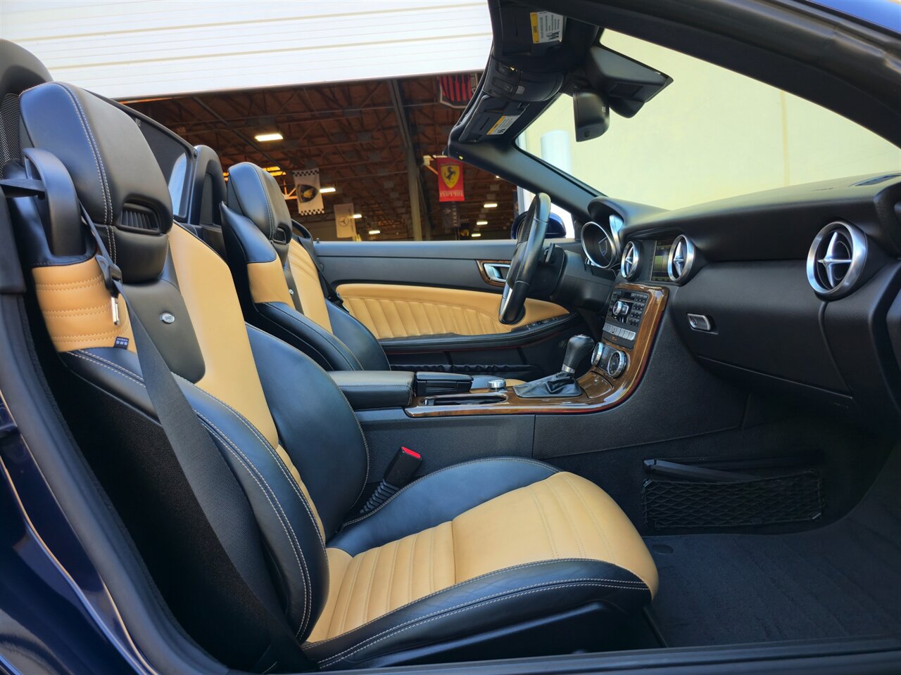 2015 Mercedes-Benz SLK 250 designo Edition - Photo 26 - Mesa, AZ 85215