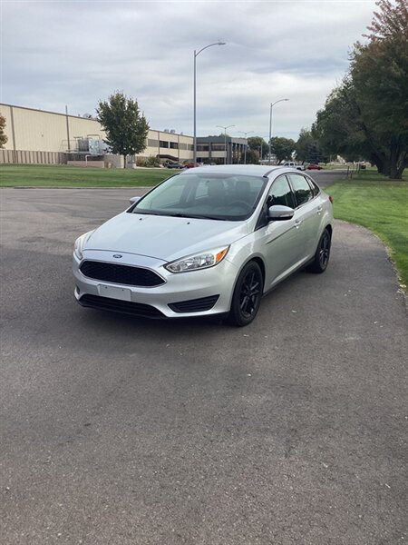 2017 Ford Focus SE   - Photo 1 - Nampa, ID 83687