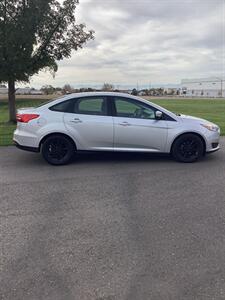 2017 Ford Focus SE   - Photo 5 - Nampa, ID 83687